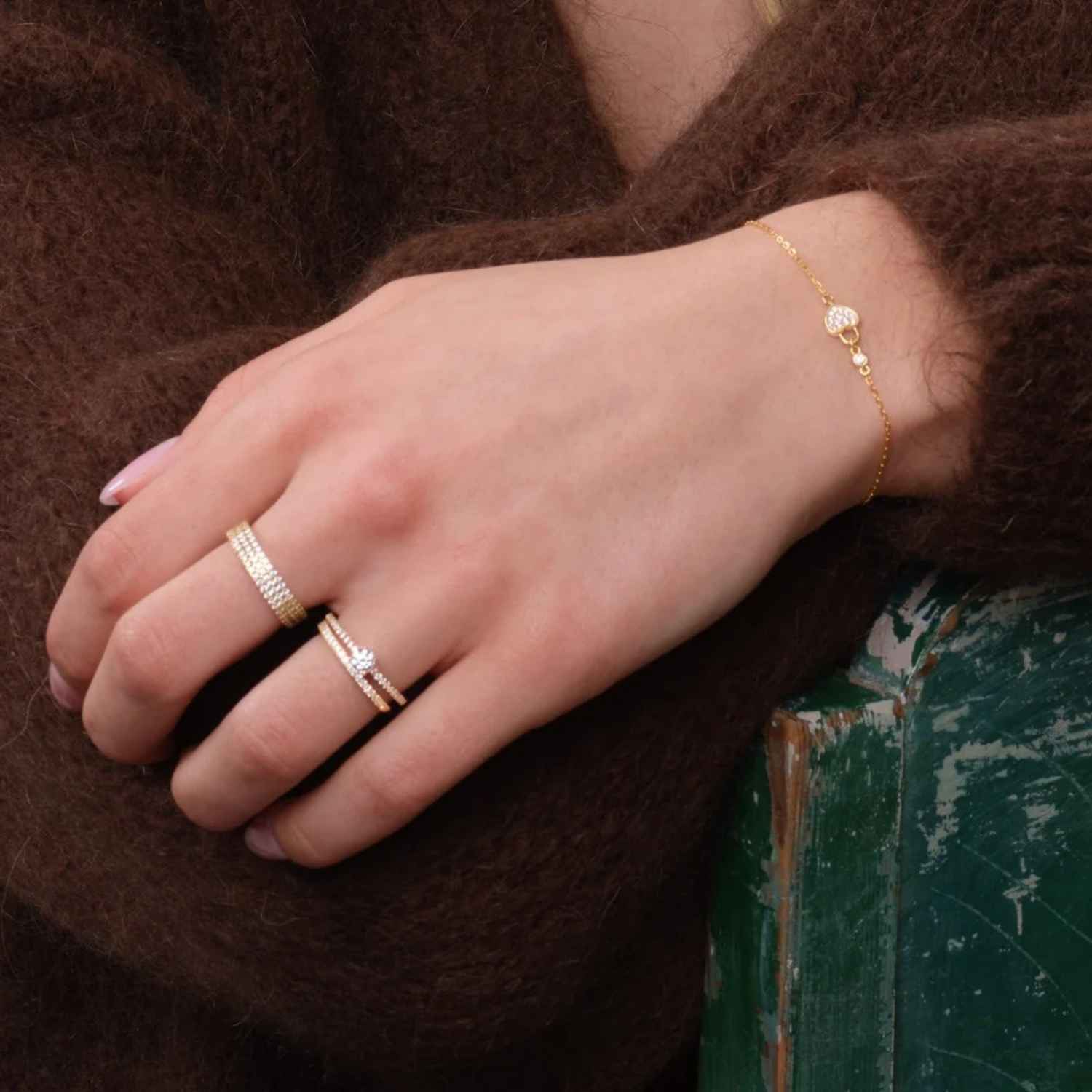 DETAIL258910