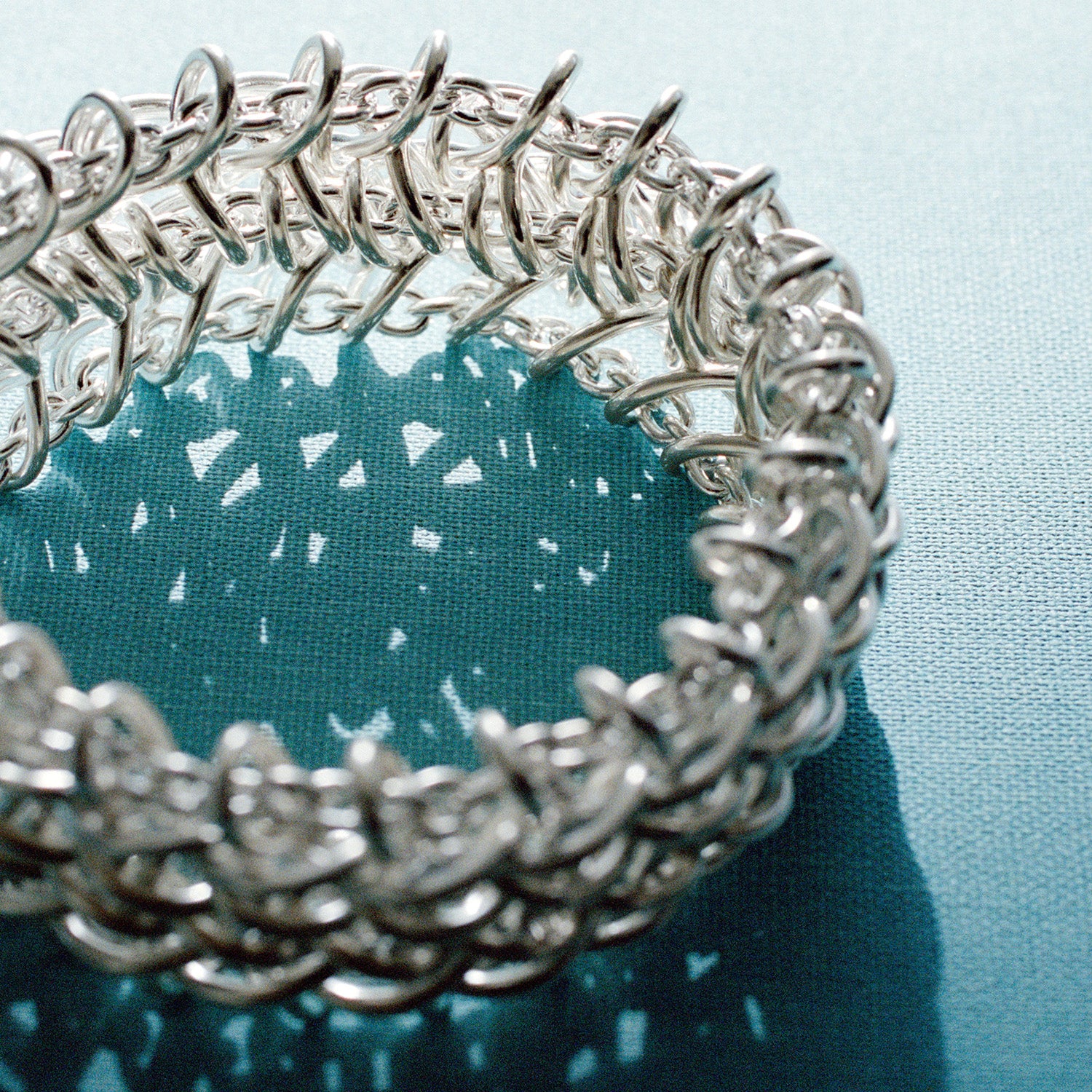 DETAIL245798