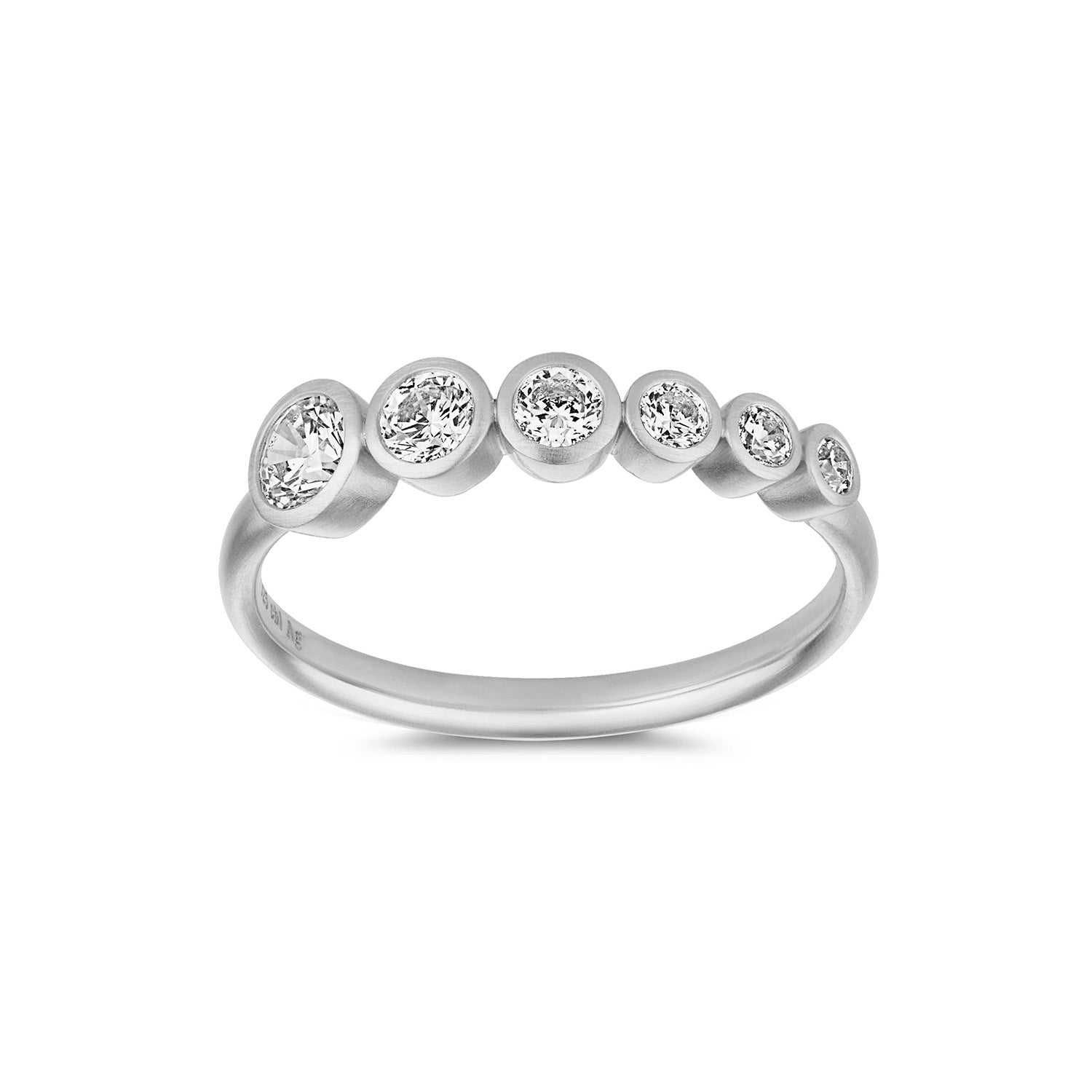 DETAIL233643