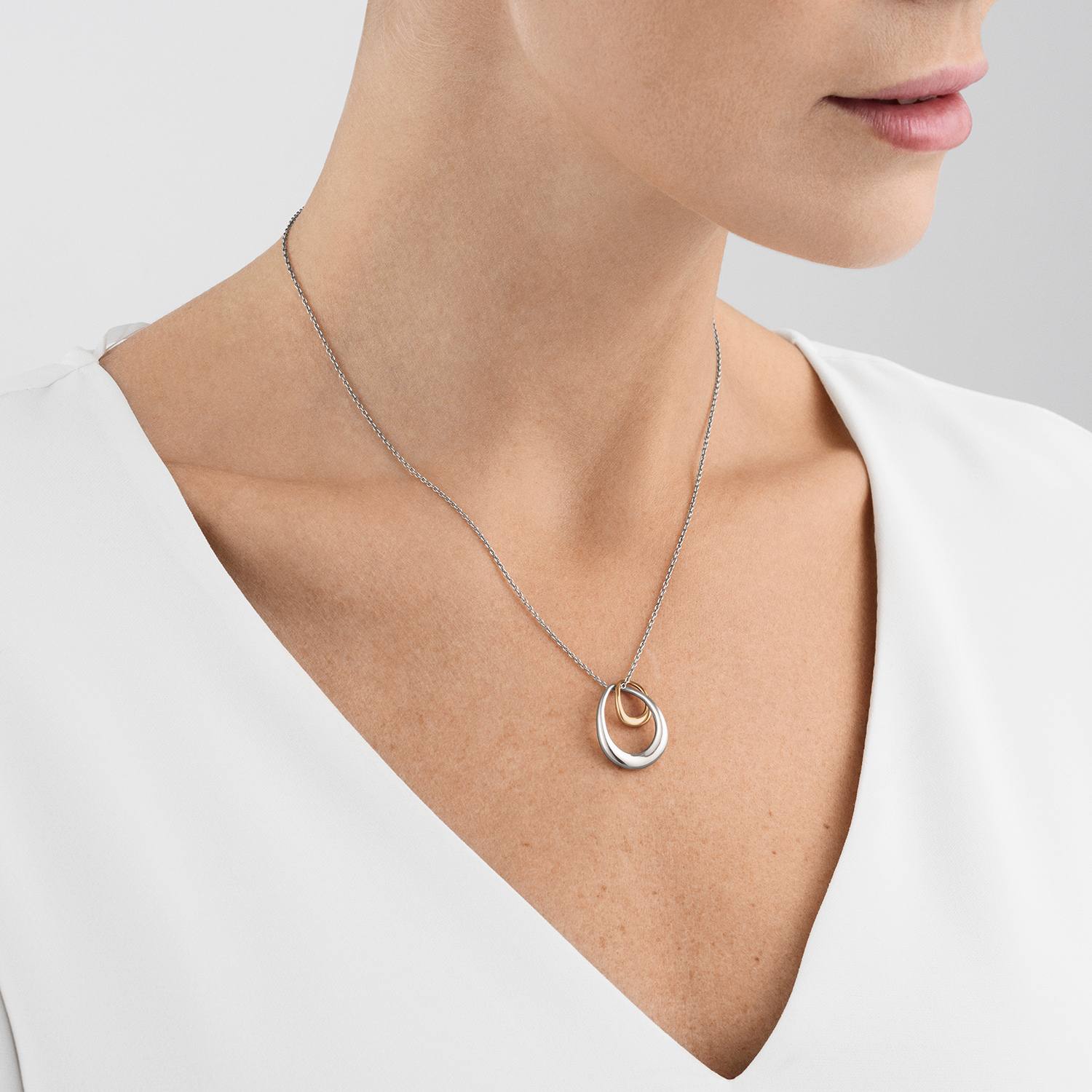 DETAIL243597