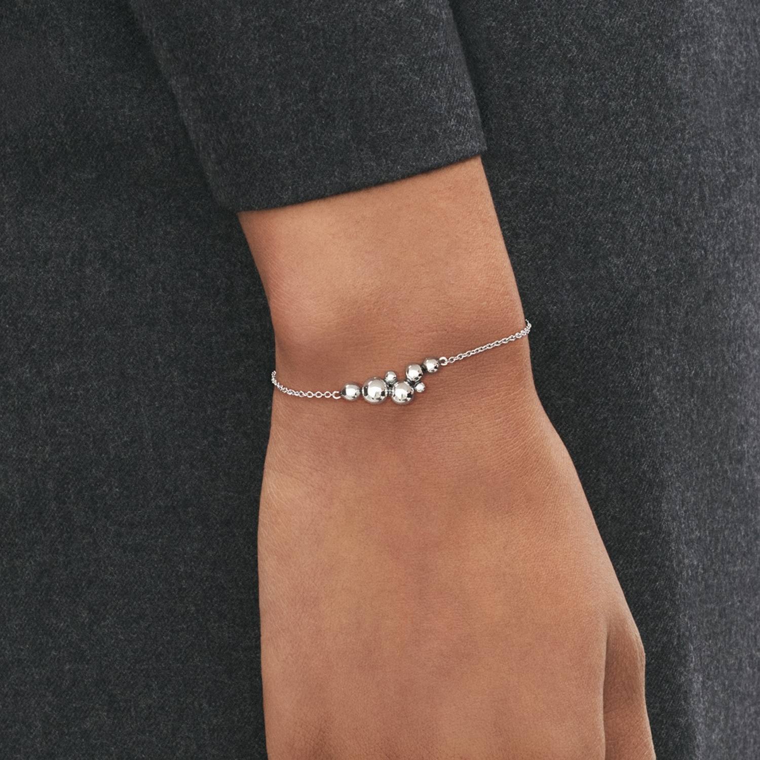 DETAIL243690