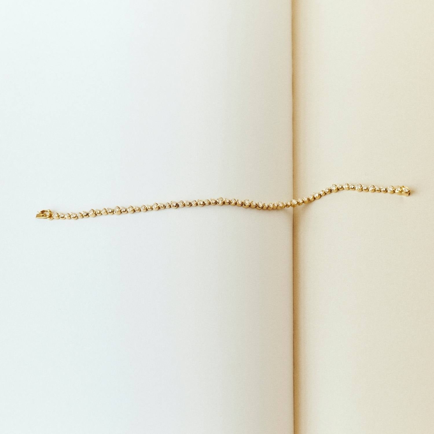 DETAIL243771