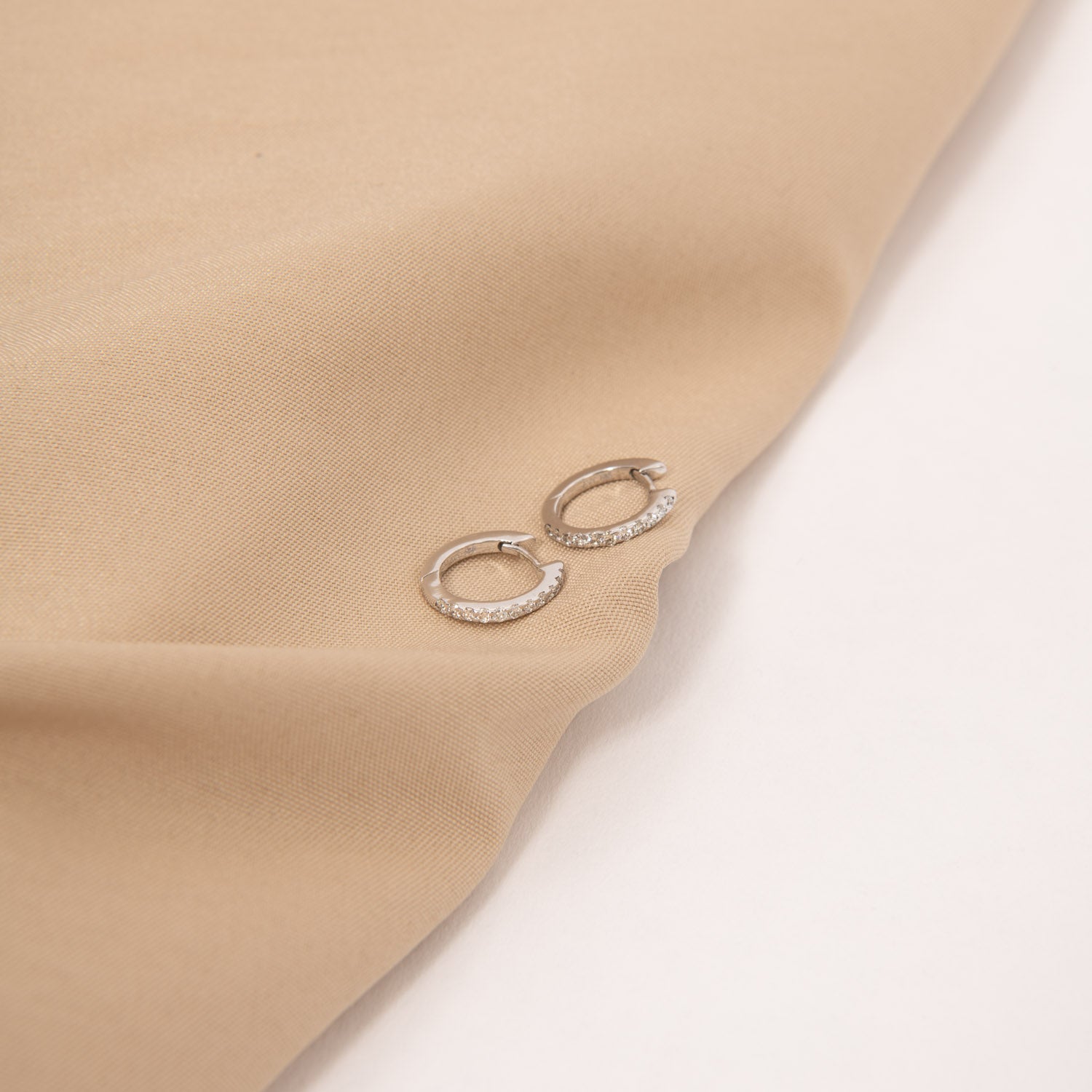 DETAIL247972