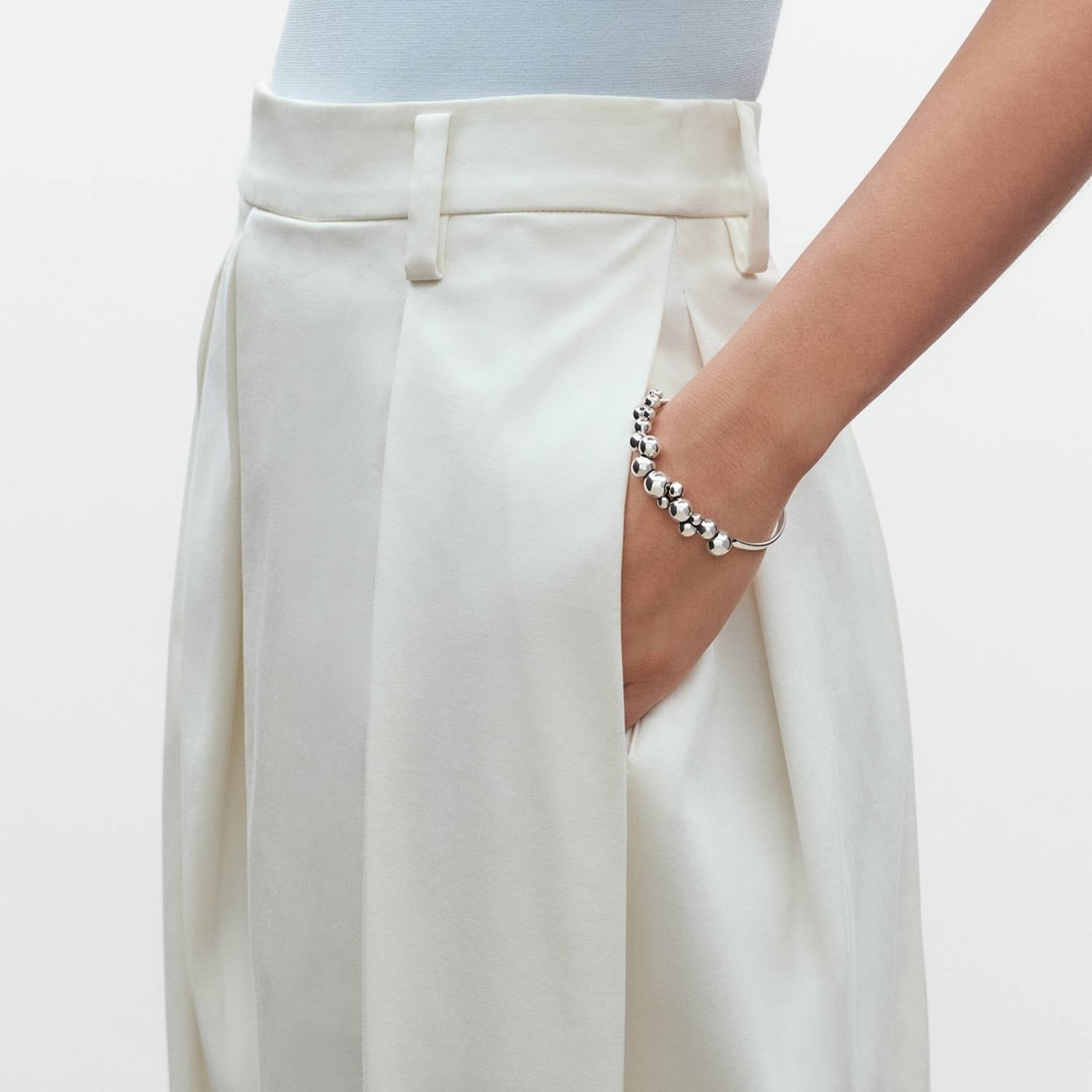 DETAIL243800