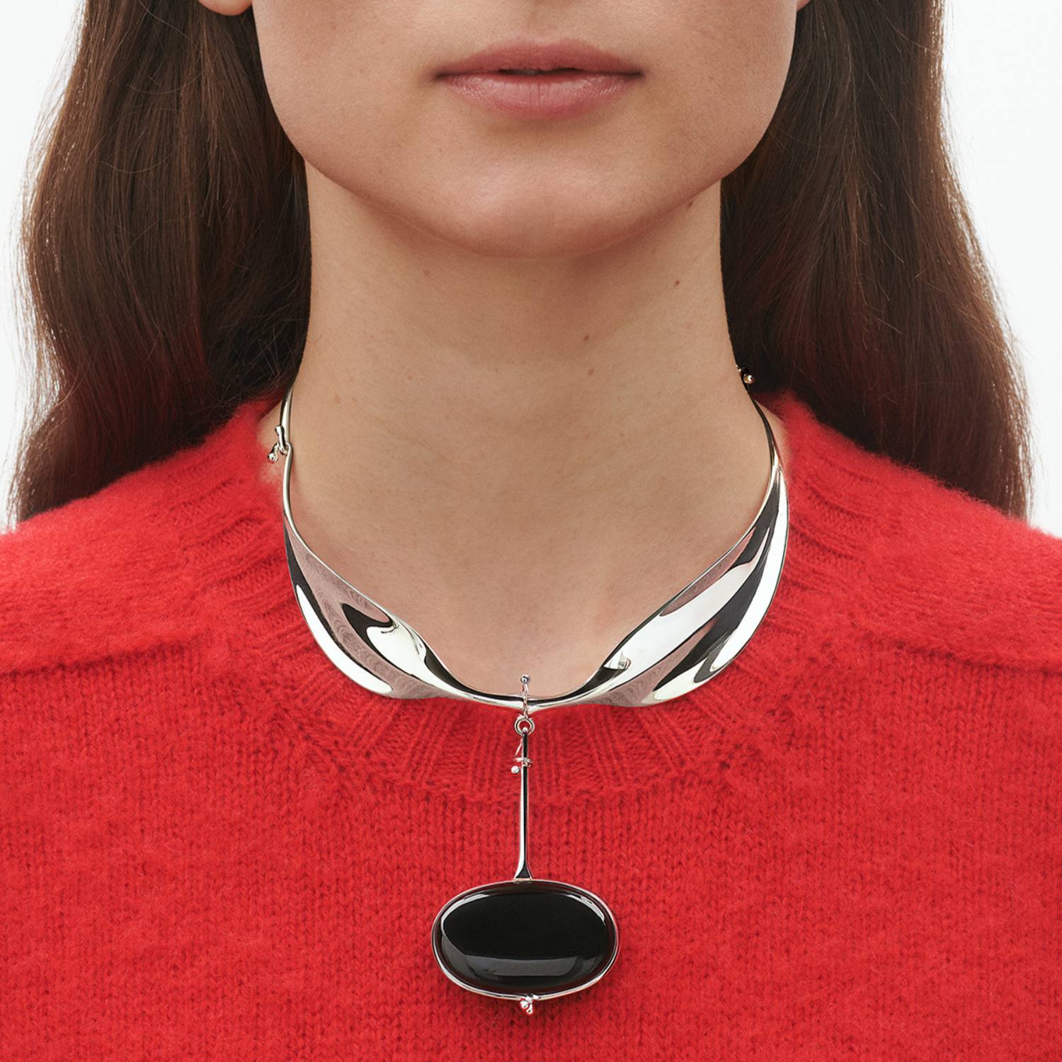 DETAIL243846