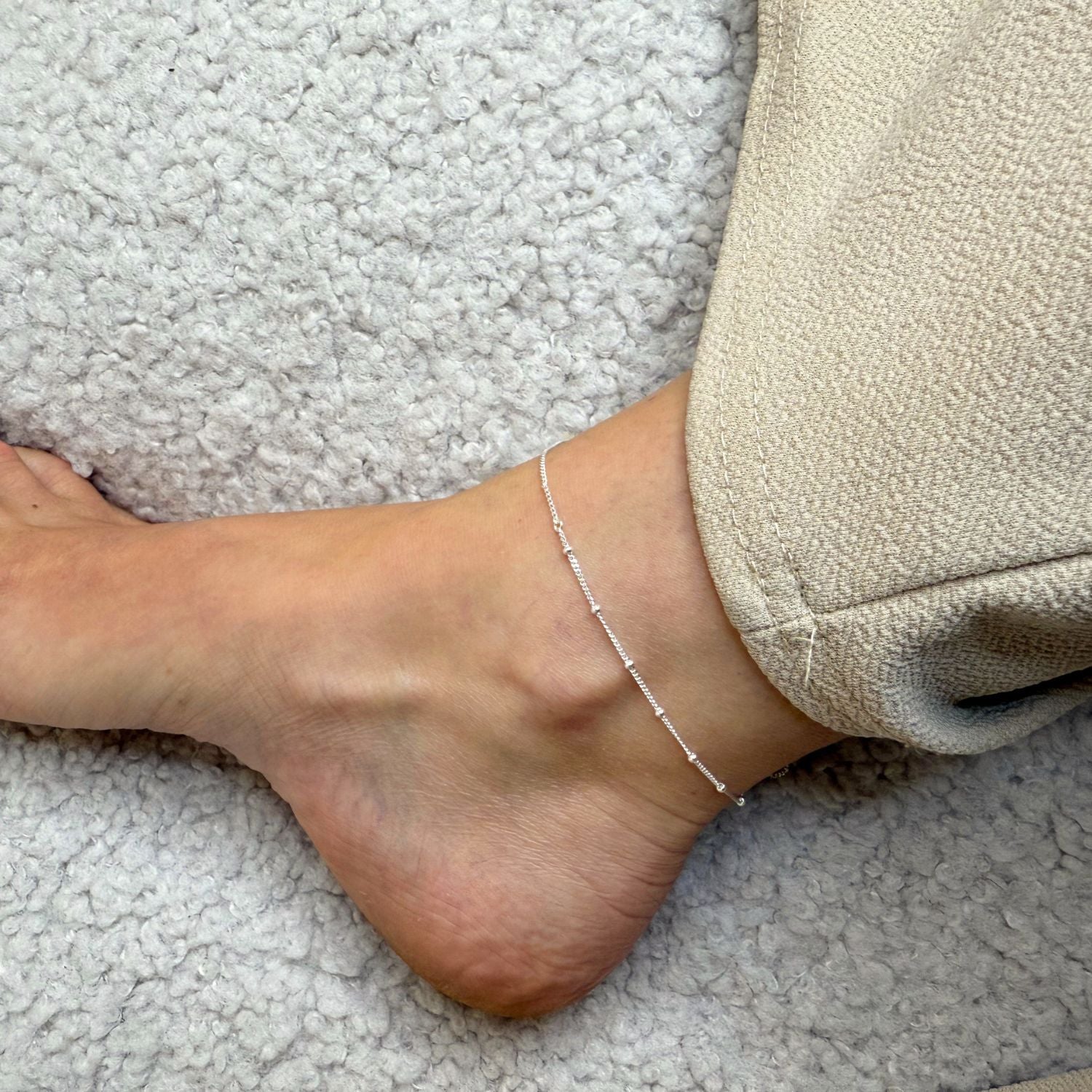 DETAIL232805