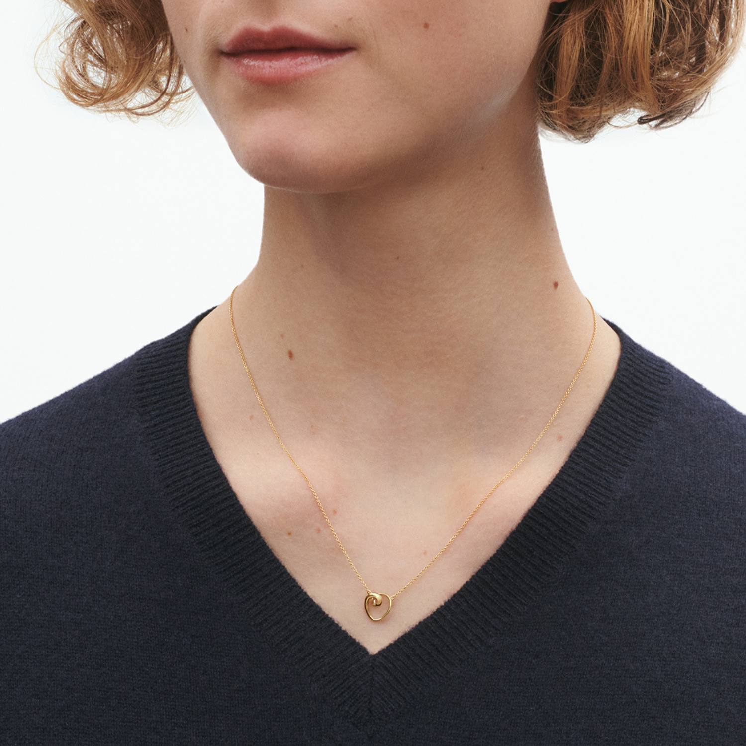 DETAIL243878