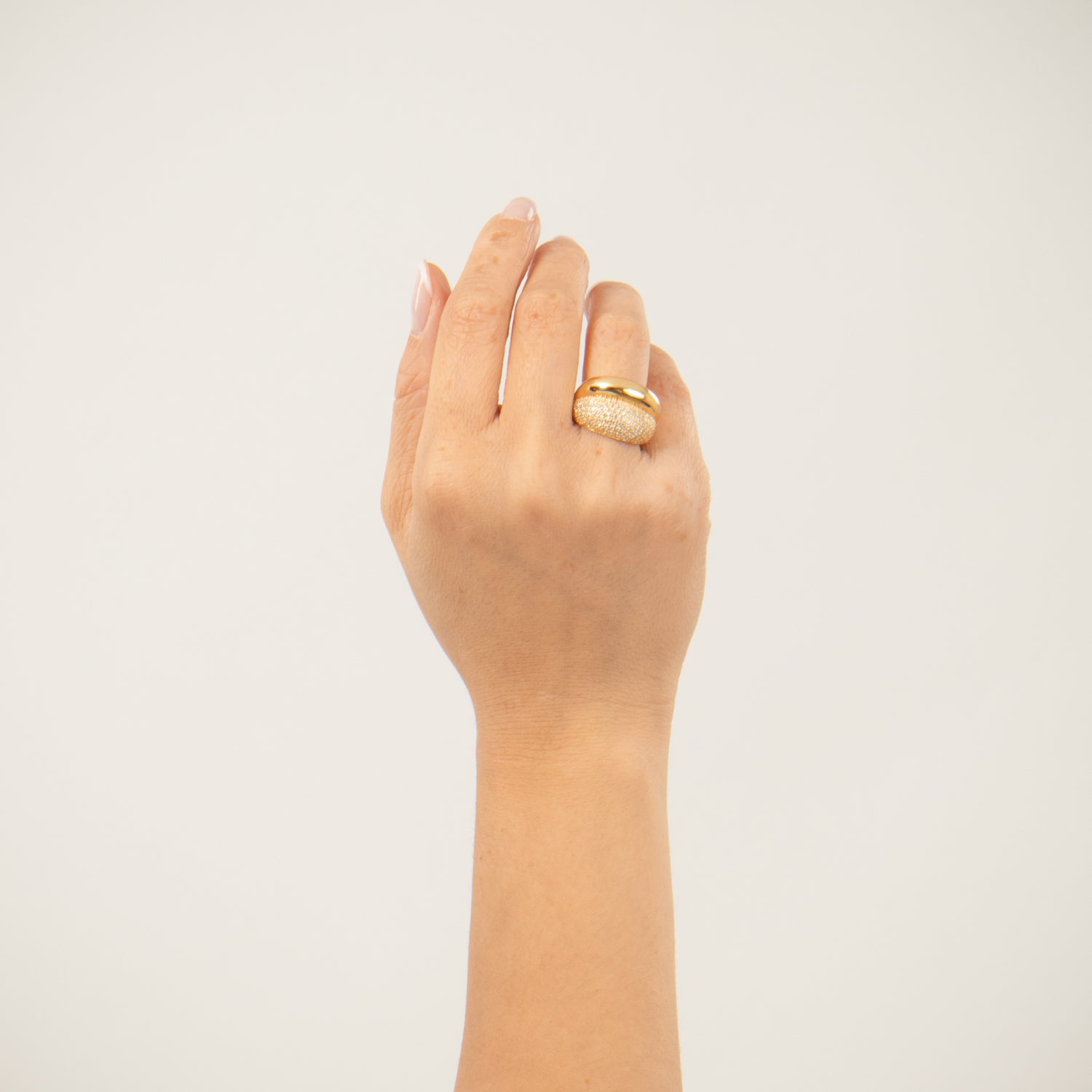 DETAIL233814