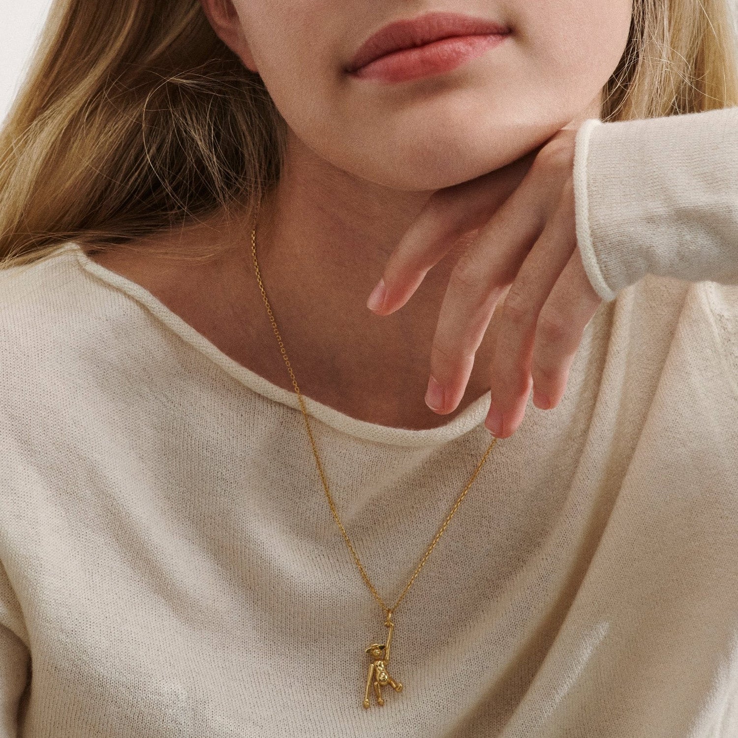 DETAIL235631