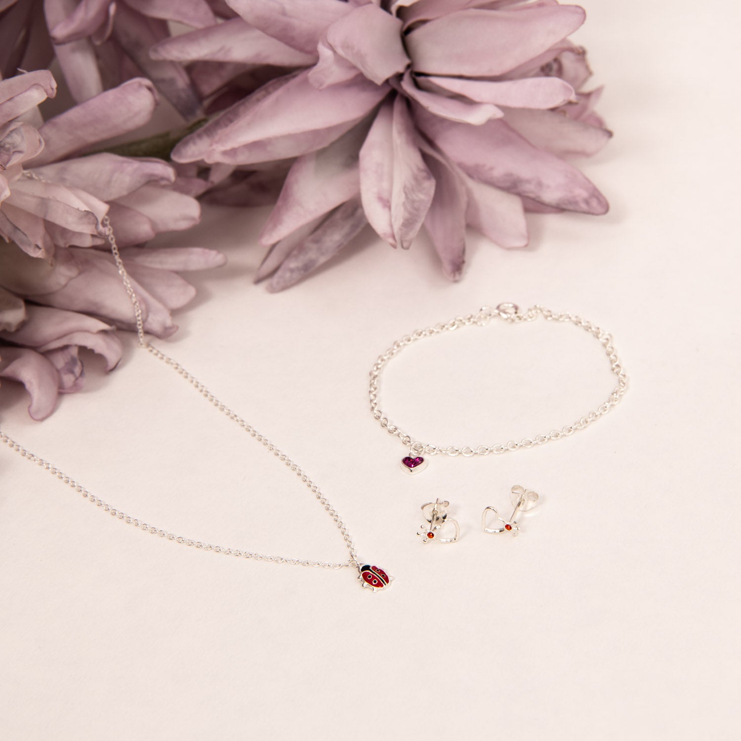 DETAIL247582