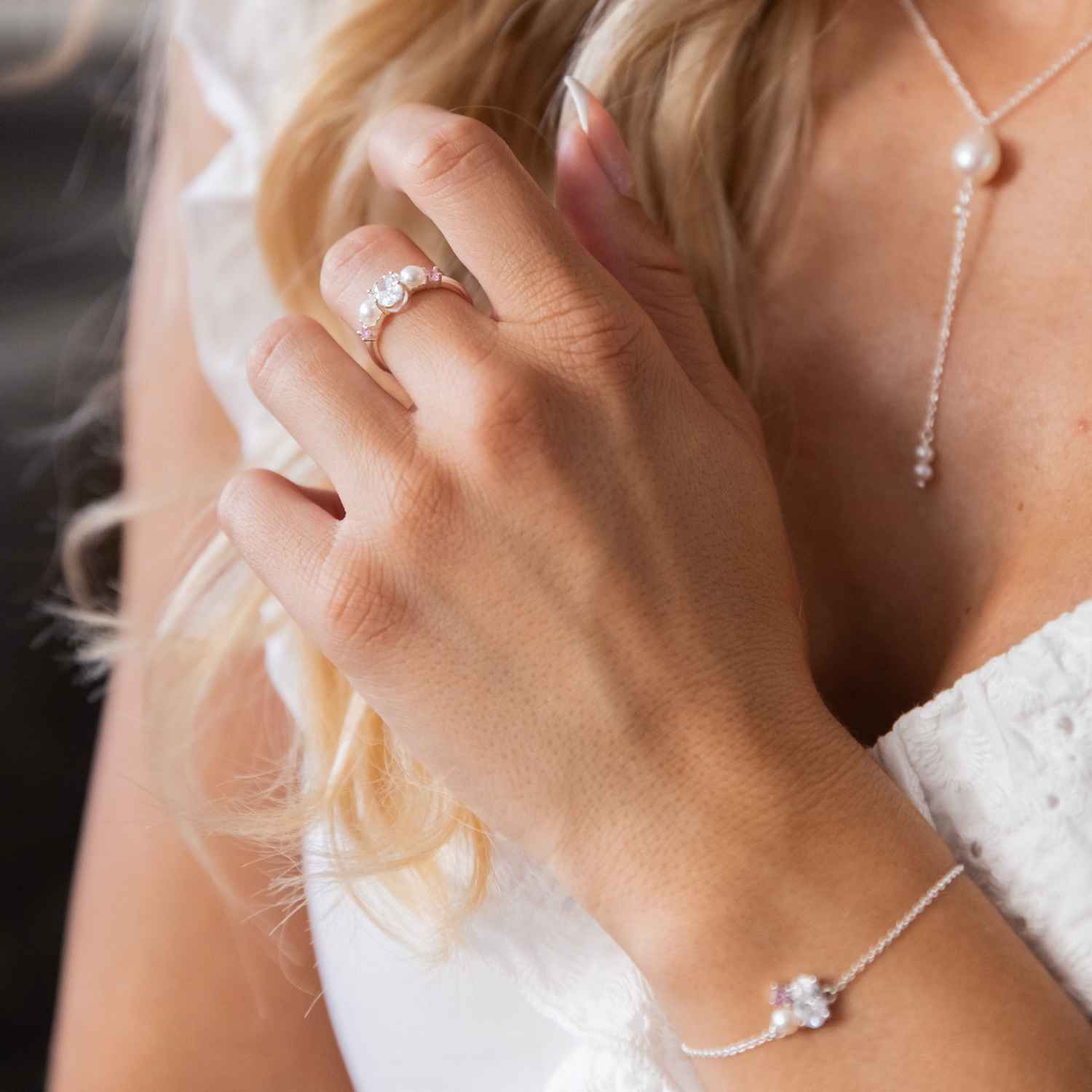 DETAIL252855