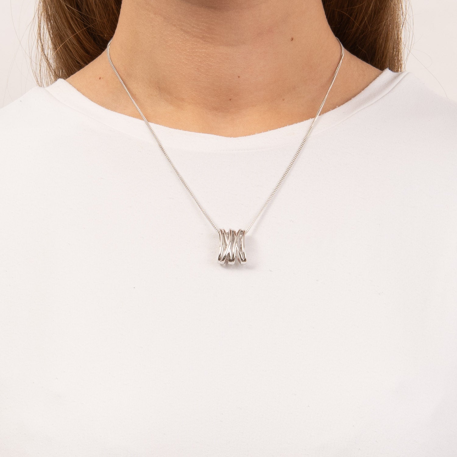DETAIL254452