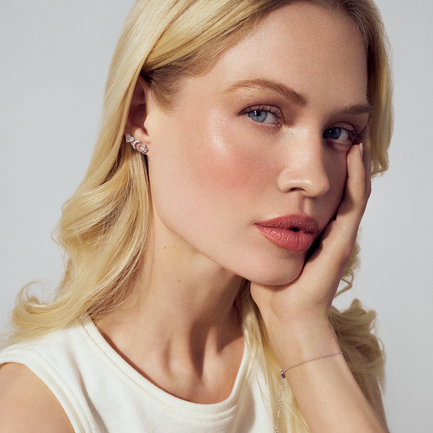 DETAIL229076