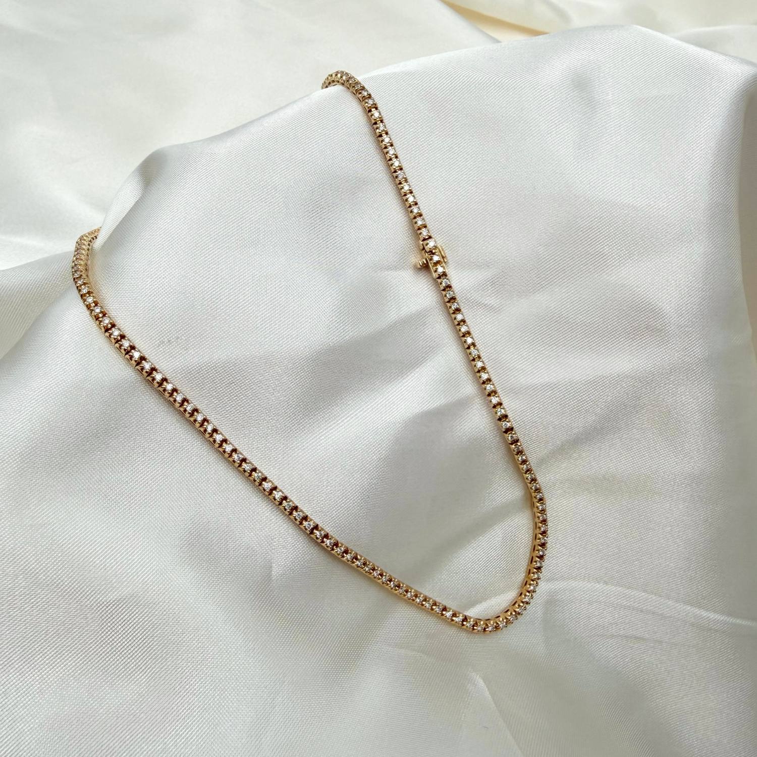 DETAIL244912