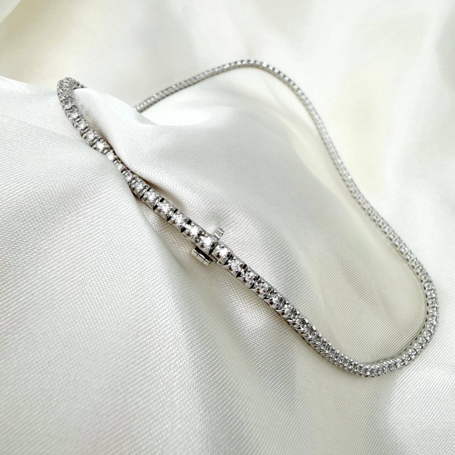DETAIL244926